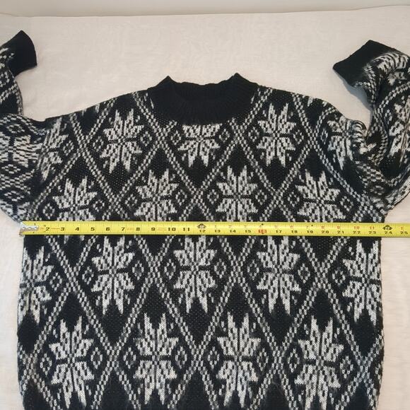 Asos Design Cozy Women's 4 Small Black White Oversized Chunky Crewneck Sweater - Picture 8 of 9